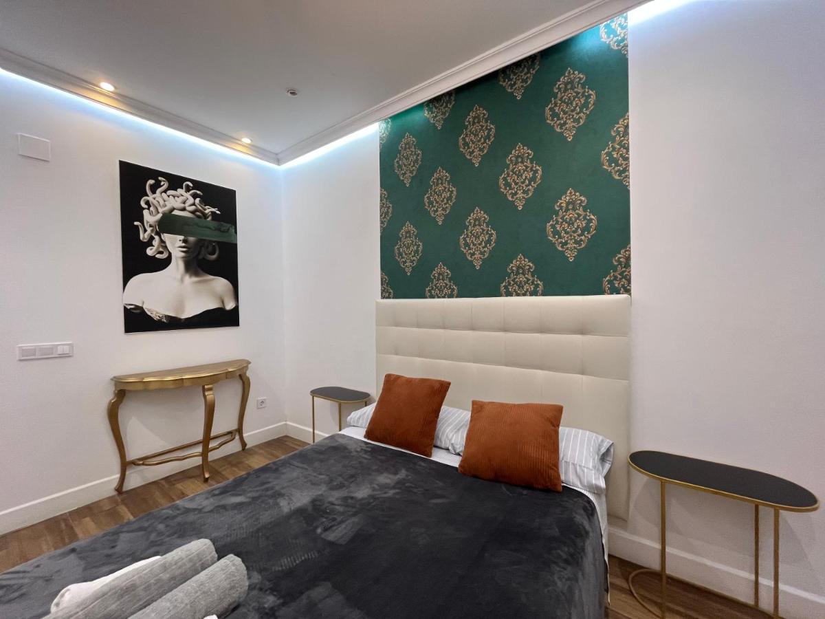 Best Place Juan Plaza Mayor Madrid Exterior photo